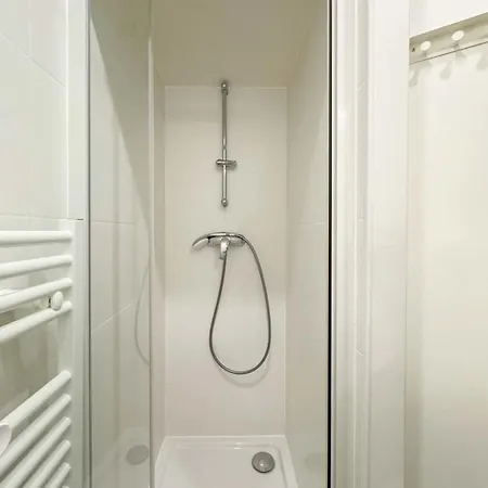 Flexliving - - Augereau Holiday home