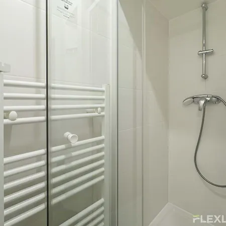 Flexliving - - Augereau Nyaraló *