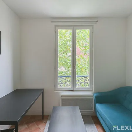 Flexliving - - Augereau Holiday home